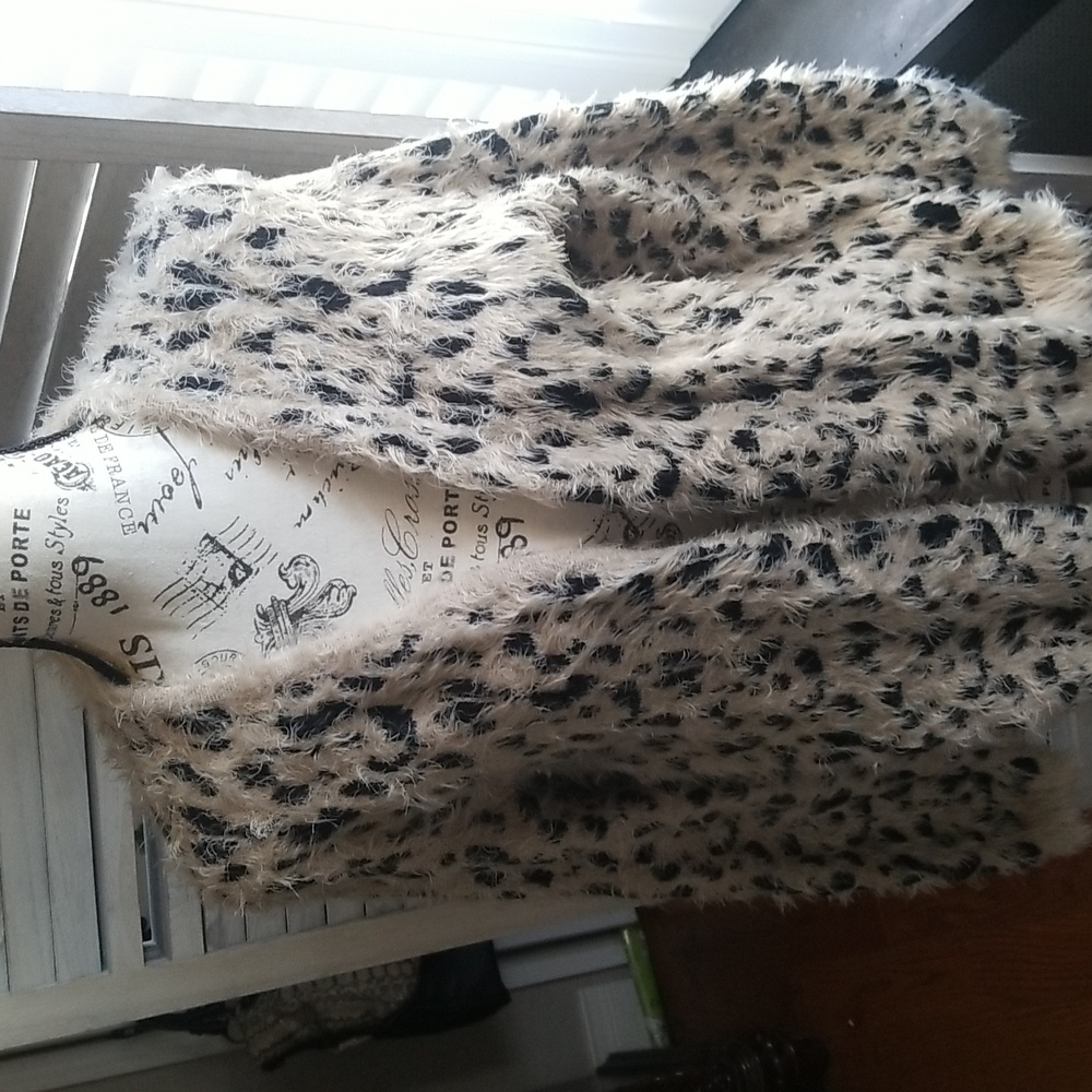 Ladies Xo Xo  leopard print cardigan.